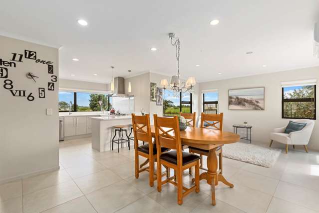 9 Wick Place Wattle Downs_2