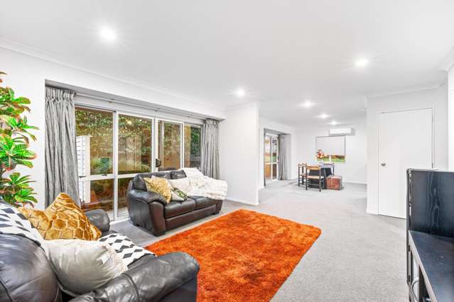 305 Royal Road Massey_4