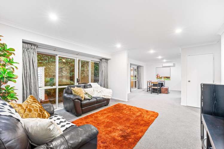 305 Royal Road Massey_3