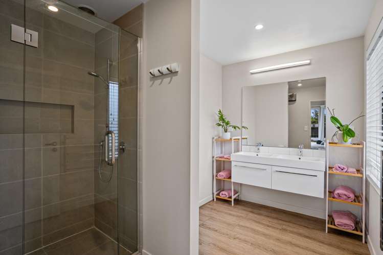 7 Mallard Street Albert Town_12