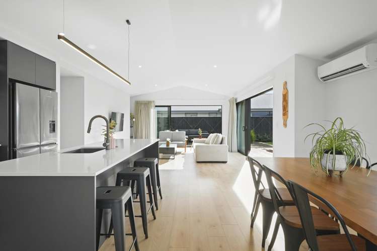 13 Halpin Drive Lincoln_5