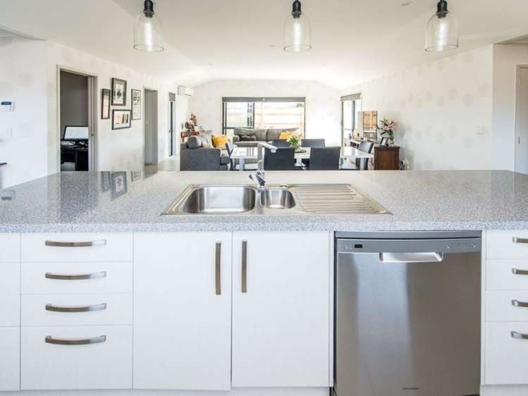 18 Buckingham Place Springvale_7