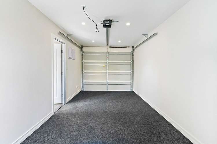 1/8 Knight Avenue Mount Albert_16