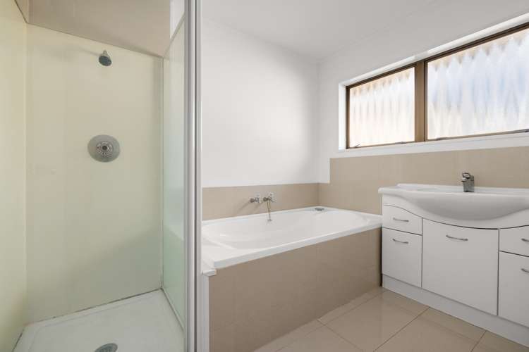 143 Bellevue Road Brookfield_10