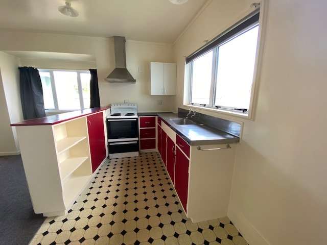 2/51A Goulstone Road 11597_4