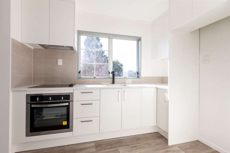 1/1243 Victoria Street_0