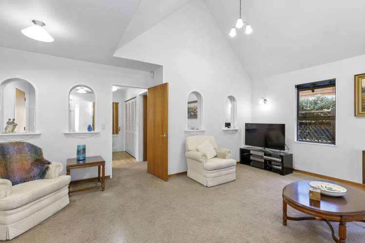 1/406 Fergusson Drive Heretaunga_6