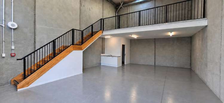Unit 8/36 Peters Way Silverdale_2