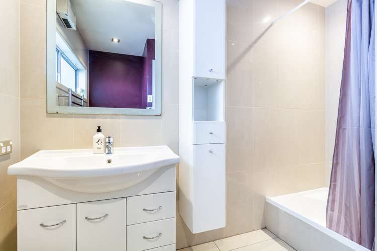 1015 Totara Street Mahora_12