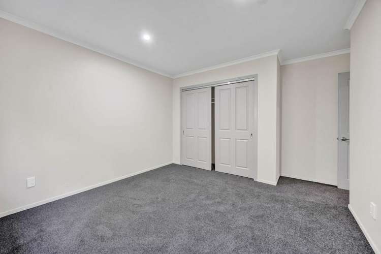 8 County Drive Hawera_15