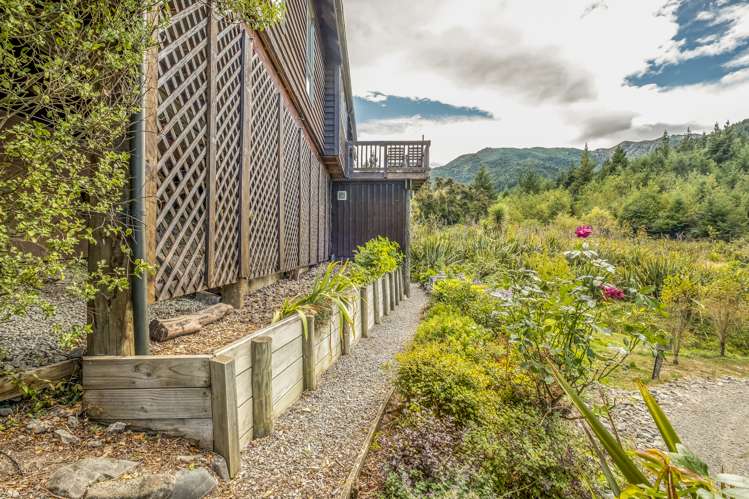 89 Chalet Crescent Hanmer Springs_25