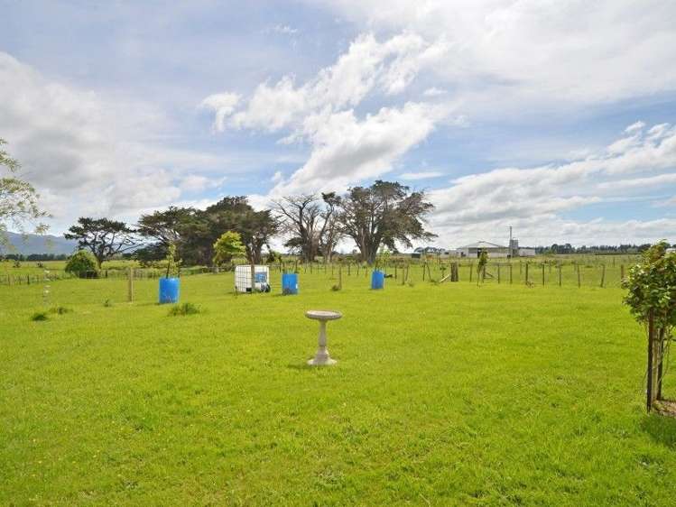 33 Ashbys Road Featherston_10