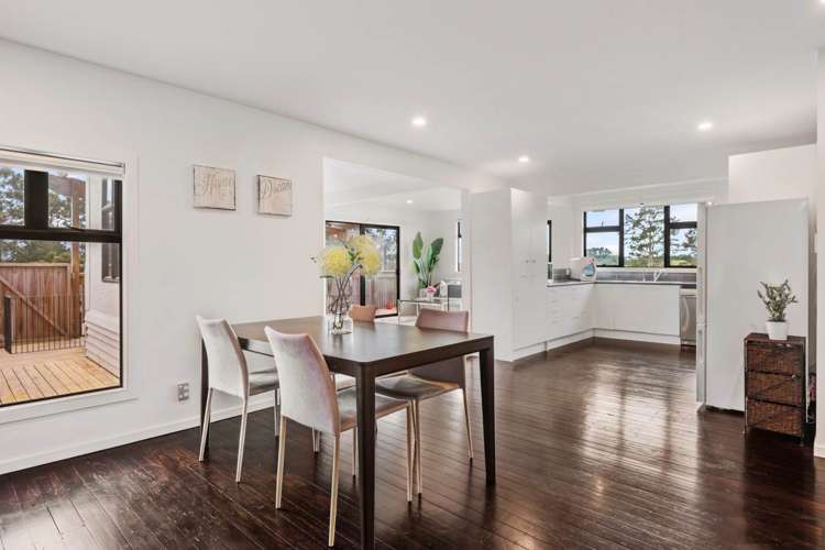 1261 East Coast Road Redvale_14