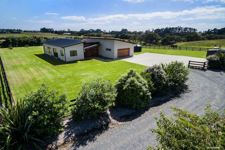 125 Wharf Road Clarks Beach_2