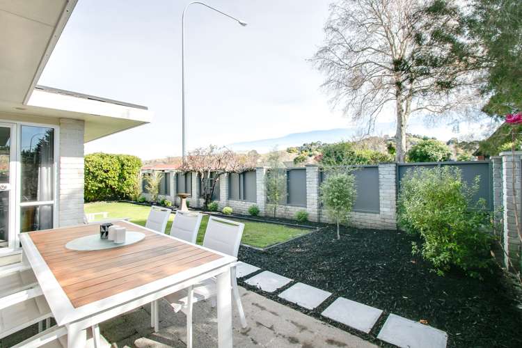 2 Fern Grove Taradale_16