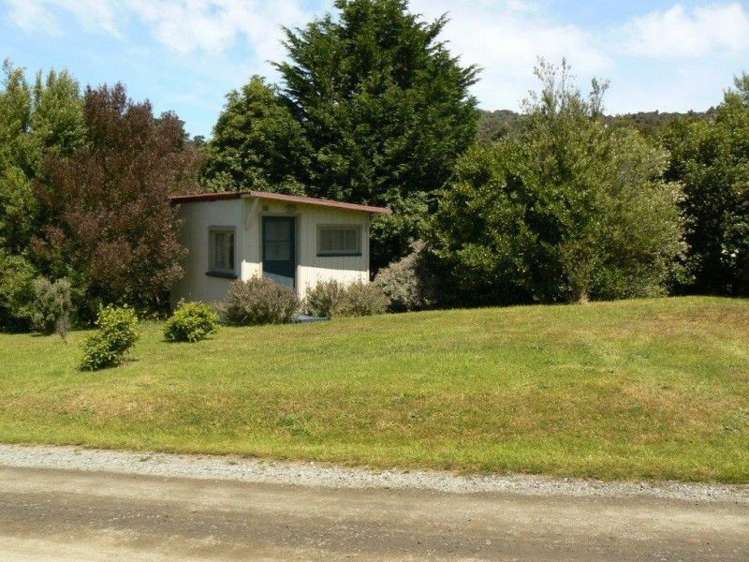 10 Cross Street Papatowai/Pounawea_9