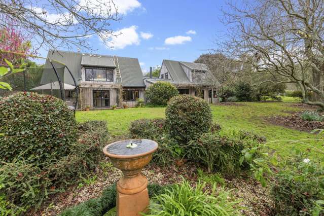 Farmhouse in Karaka ripe for housing development