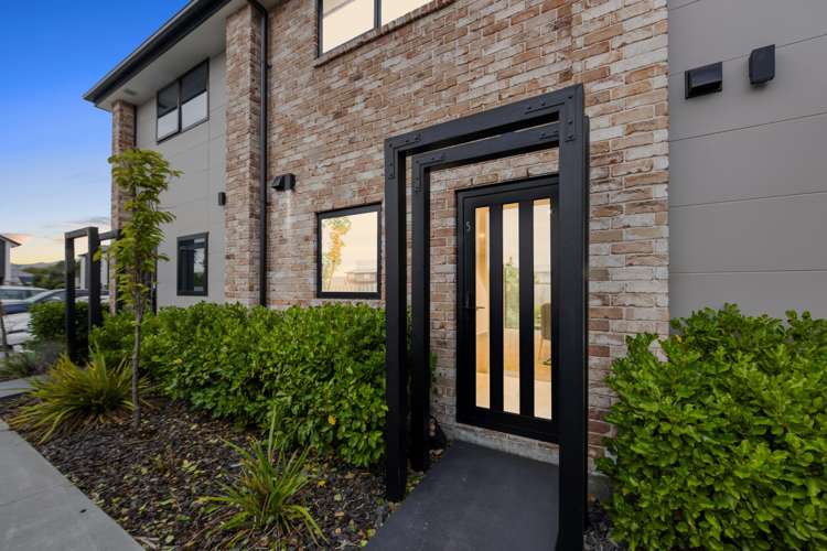 5/241 Lincoln Road Addington_13