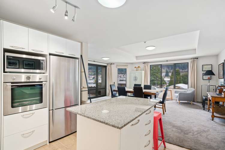 1/201 Beetham Street Queenstown_5