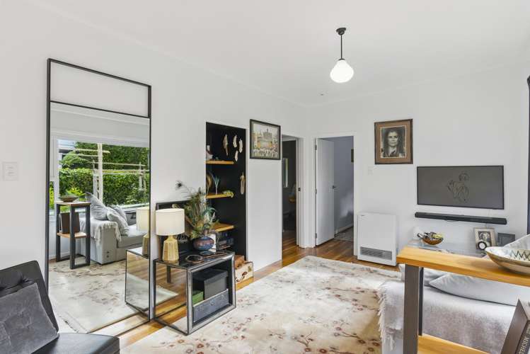 1/52 Matatua Road Raumati Beach_10