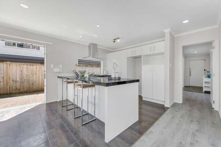 22 Montanez Drive Flat Bush_5