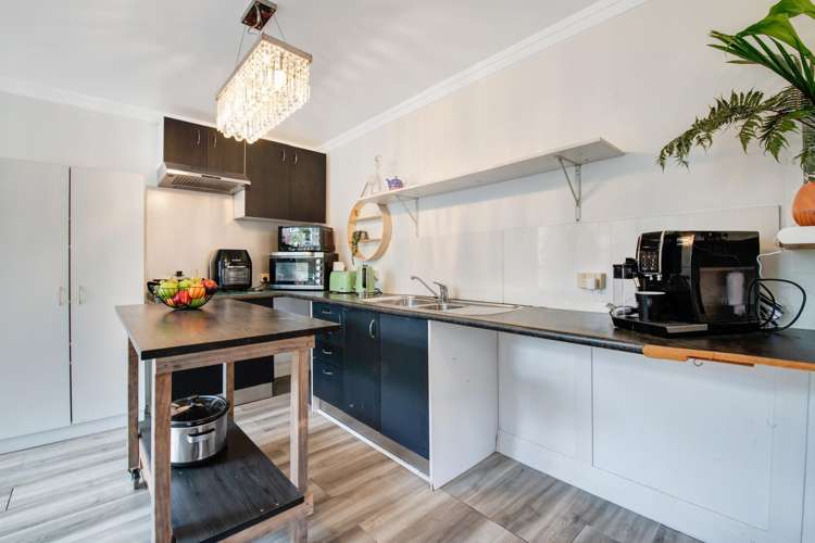 73A Gledstane Road Stanmore Bay_6