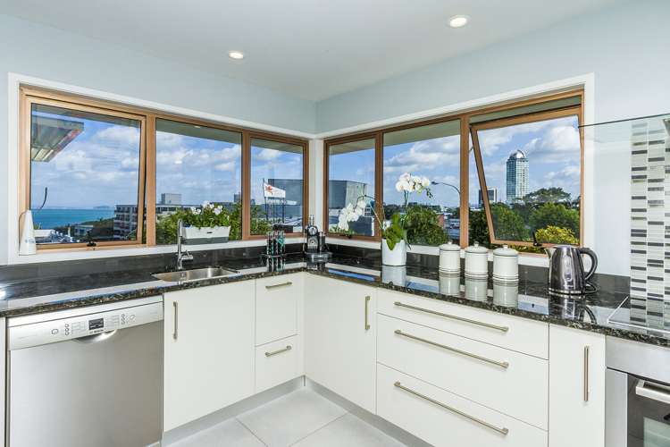 2b/6 The Promenade Takapuna_18