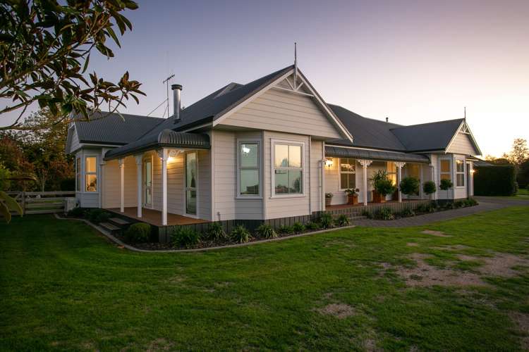 78 Amelia Place Leamington_16