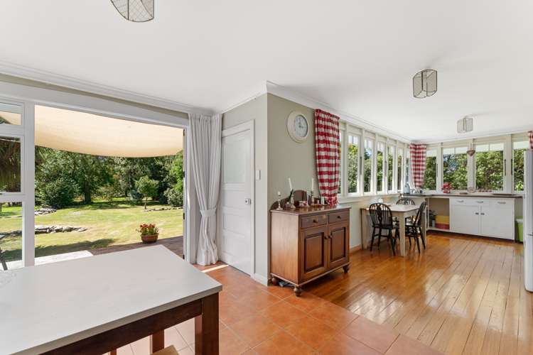 1406 Queen Charlotte Drive Anakiwa and Surrounds_24