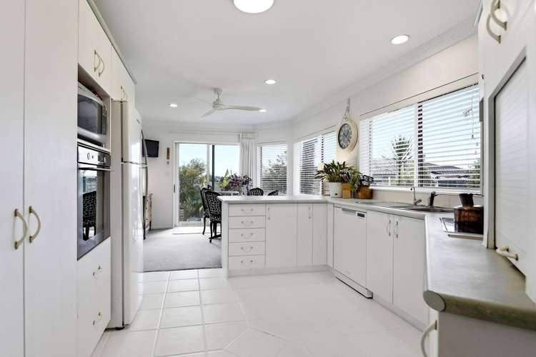 27 Mahonia Place Pyes Pa_15