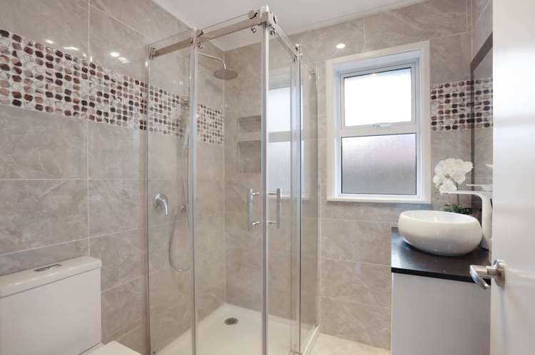 31 Thornlow Street Glendene_14