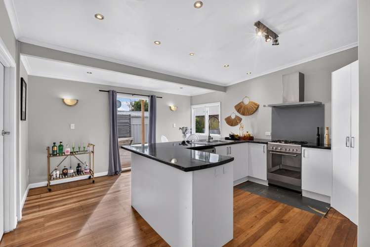 1016 Waipuna Street_4