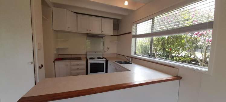 10 Whakaipo Avenue 11209_5