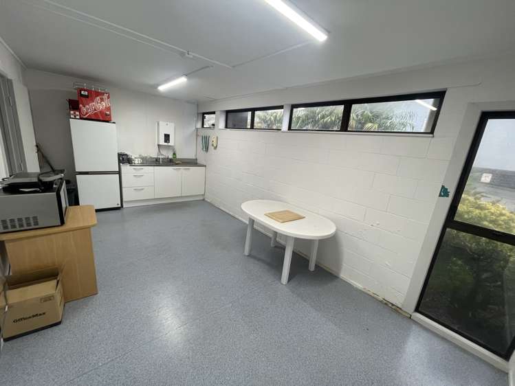 2/188 Target Road Wairau Valley_7