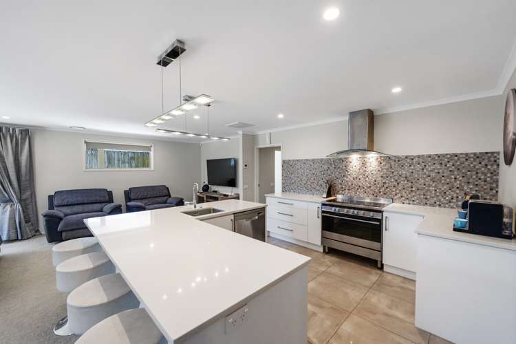 19 Coral Drive Papamoa_5