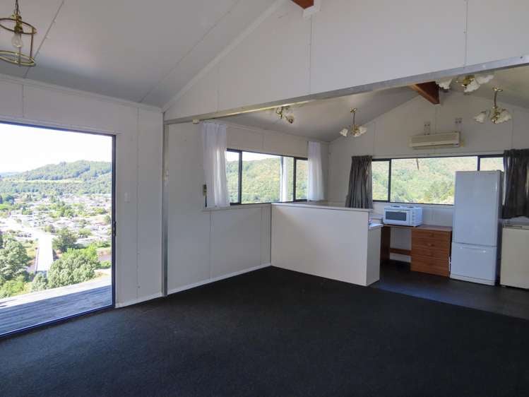 3 Grey Road Reefton_2