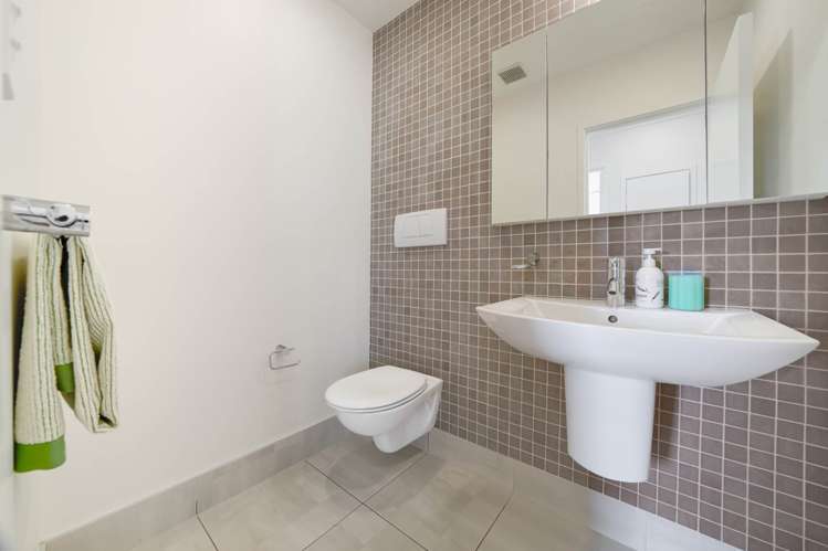 49 Weatherly Road Torbay_23