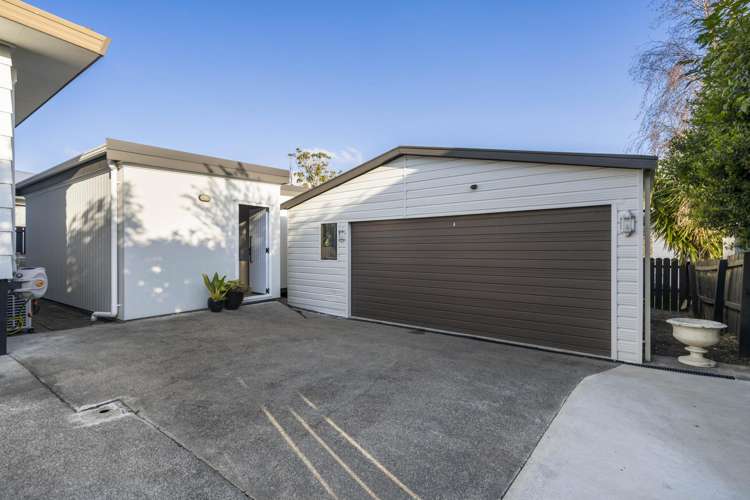 2/21 Gosford Drive Botany Downs_22