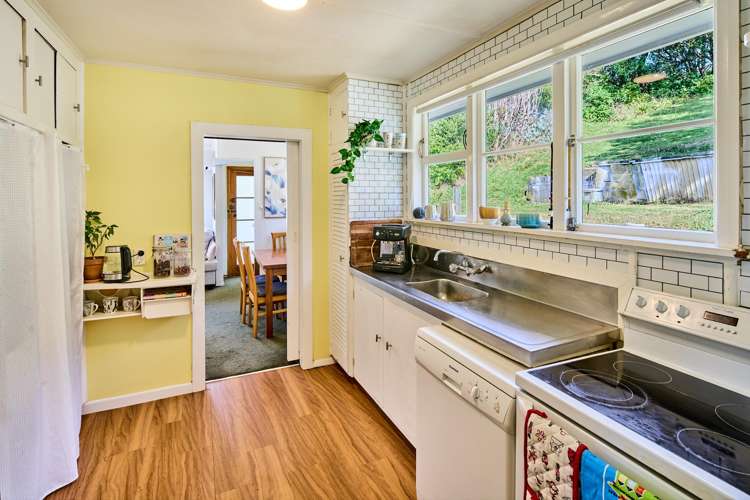 19 Franklyn Road Tawa_5