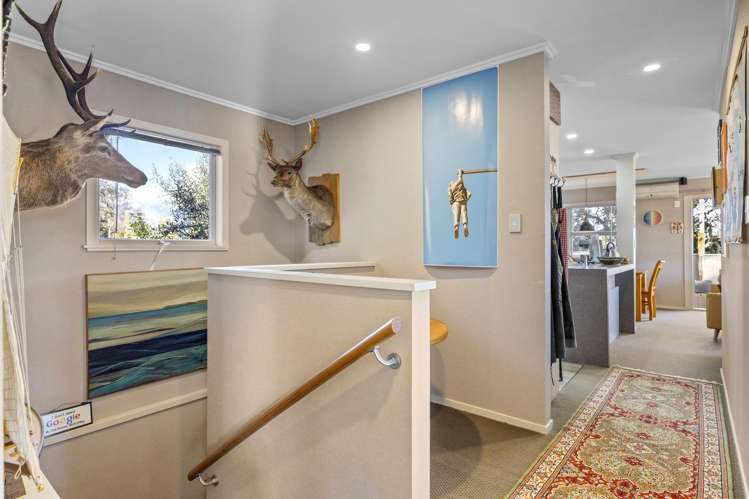 1/15 Charles Crescent Rainbow Point_23