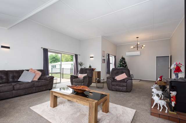 2 Windsor Road Waipawa_4