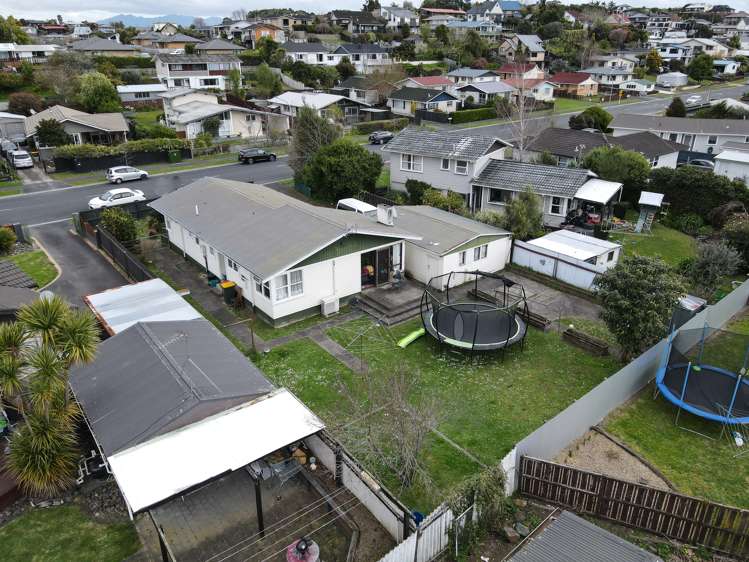 62 Bremworth Avenue Dinsdale_2