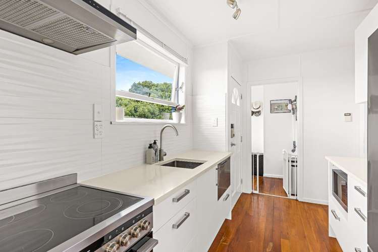 33 Meilland Place Glen Eden_15
