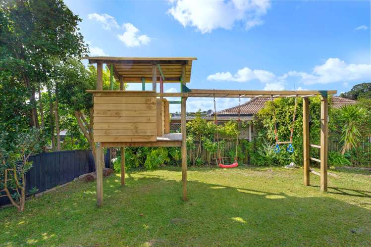 1/135 Oaktree Avenue Browns Bay_16
