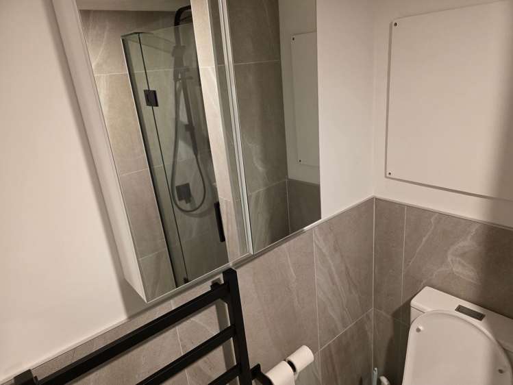 5F/8 Bankside Street Auckland Central_10