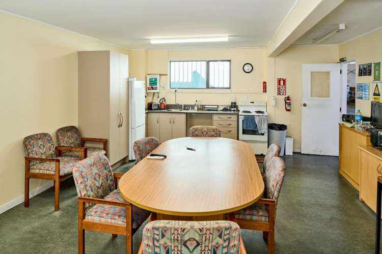 222 Cambridge Terrace Naenae_15