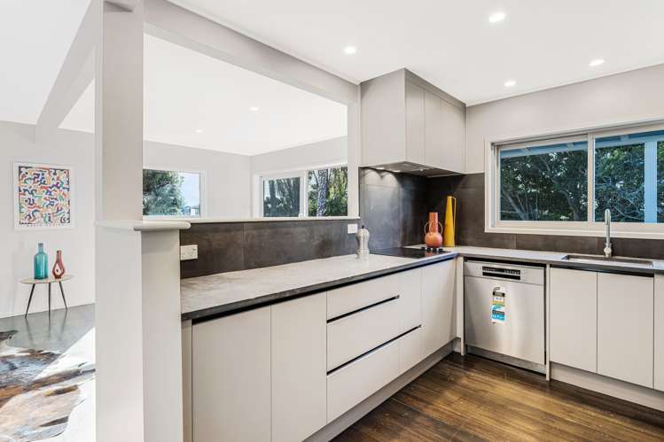 2/6 Roseberry Avenue Birkenhead_5