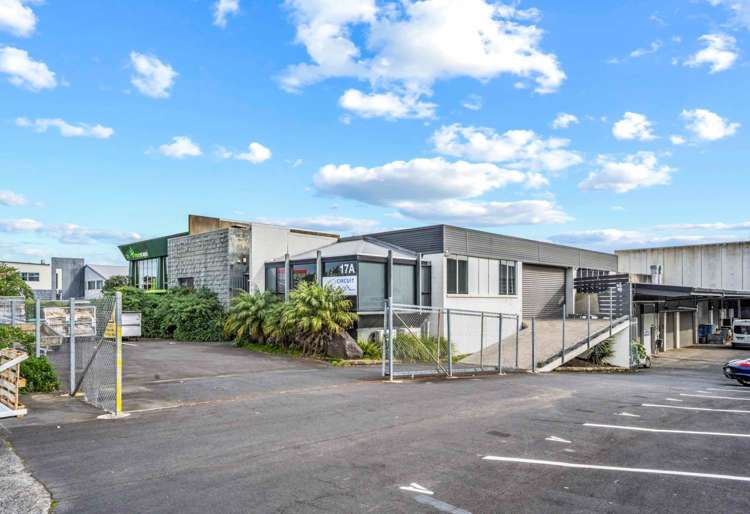 Unit A/17 Huia Road_0