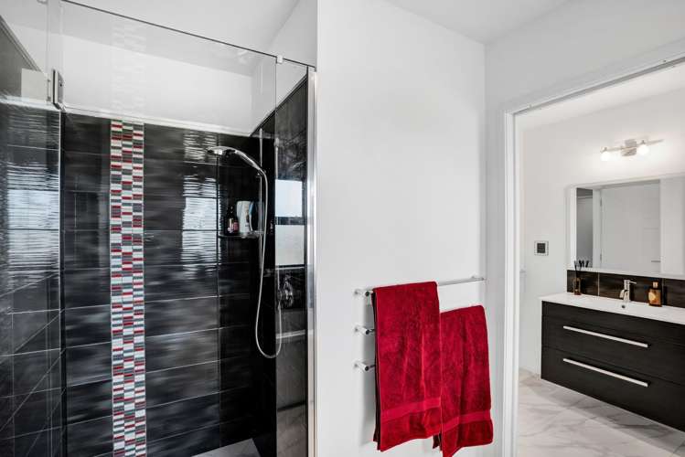 60 Monmouth Road Pembroke_36