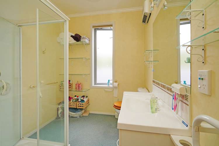 141 Chelmsford Street Windsor_10